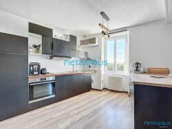 chambre-rdc-avec-dressing