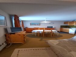 vue-du-coin-petite-fenetre-