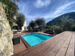 terrasse-avec-piscine