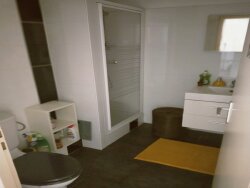 photo1