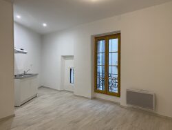 studio---2eme-etage-droite