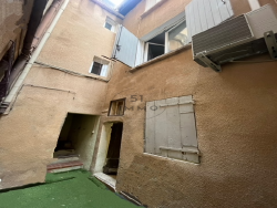 photo1