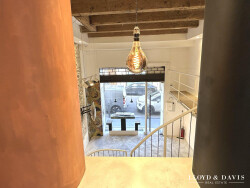 boutique-avec-cachet-sur-rue-paradis