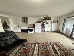 sejour-donnant-vue-terrasse-