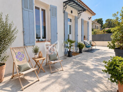 cuisine-ouverte-sur-sejour-et-terrasse