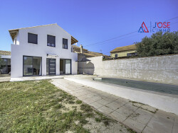 ete-autour-de-la-piscine