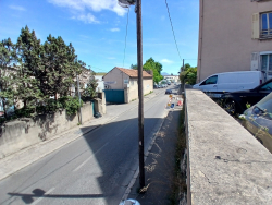 photo1