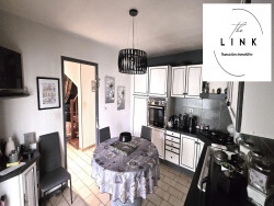 le-salon--mezzanine-et-cheminee