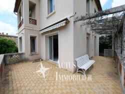 photo1