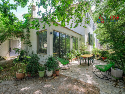 facade-cote-entree-privative