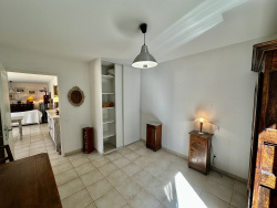 chambre-2-=-1198--m2