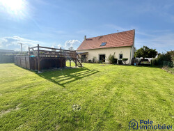 cleville--piece-de-vie-avec-poele-