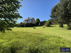 maison-8-pieces-lanobre-cantal-