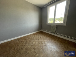 appartement-t4-riom-es-montagnes-