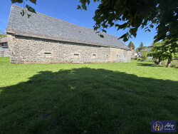 corps-de-ferme-a-trizac-cantal