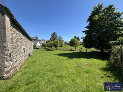 corps-de-ferme-a-trizac-cantal