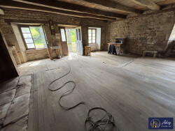 maison-1-piece---menet-cantal-