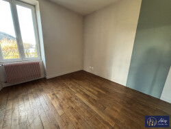 maison-5-pieces-a-louer-a-menet-cantal