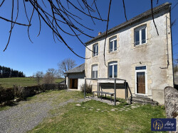 maison-5-pieces-riom-es-montagnes-cantal