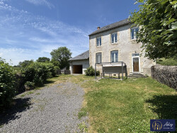 maison-5-pieces-riom-es-montagnes-cantal