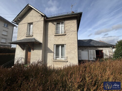 maison-8-pieces-riom-es-montagnes-cantal