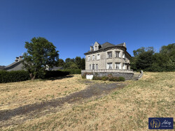 maison-9-pieces-a-trizac-cantal