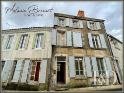 facade-avant-en-home-staging