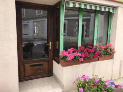 bar