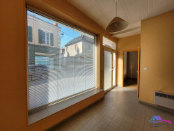 2eme-piece-vitrine