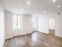 autre-vue-de-la-piece-principale