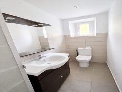 cuisine-ouverte-sur-salon-rangements