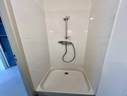 entree-avec-rangement---wc-independant
