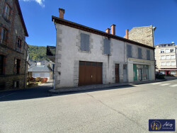 immeuble-186-m2-bort-les-orgues