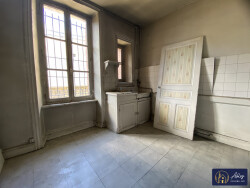 immeuble-186-m2-bort-les-orgues