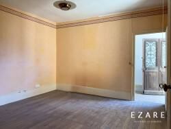 facade-immeuble-et-cour