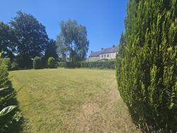 cour-sous-preau