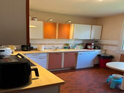 cuisine-fermee-et-coin-repas