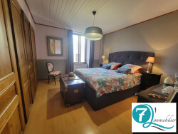 sdb-avec-douche-et-baignoire