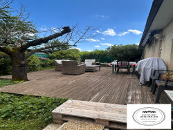 espace-entree-et-jardin-fleuri