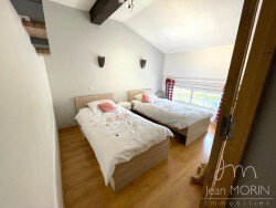 chambre--3eme-niveau--avec-son-dressing