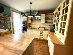 terrasse-et-jardin-en-contre-bas