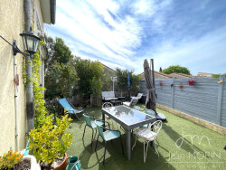 terrasse-et-jardin-en-contre-bas