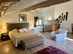 chambre-ocre
