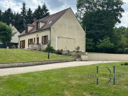 beau-jardin-plat-et-piscinable