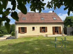 beau-jardin-plat-et-piscinable