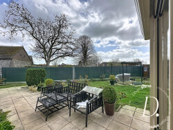 facade-avant-avec-abri-voiture