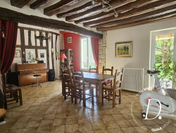 cuisine-amenagee-avec-acces-exterieur