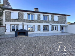 beau-jardin-plat-arbore-avec-fruitiers