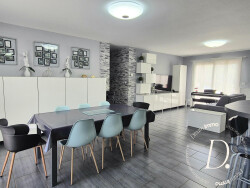 cuisine-amenagee-ouverte-sur-sejour