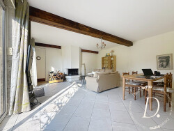 etage--chambre-dortoir-50-m2-au-sol